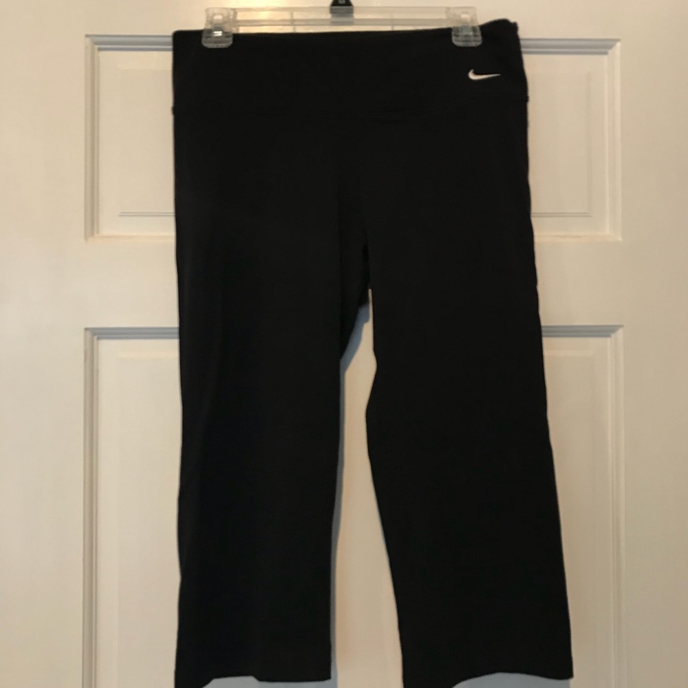 Nike Dry Fit straight leg leggings size L